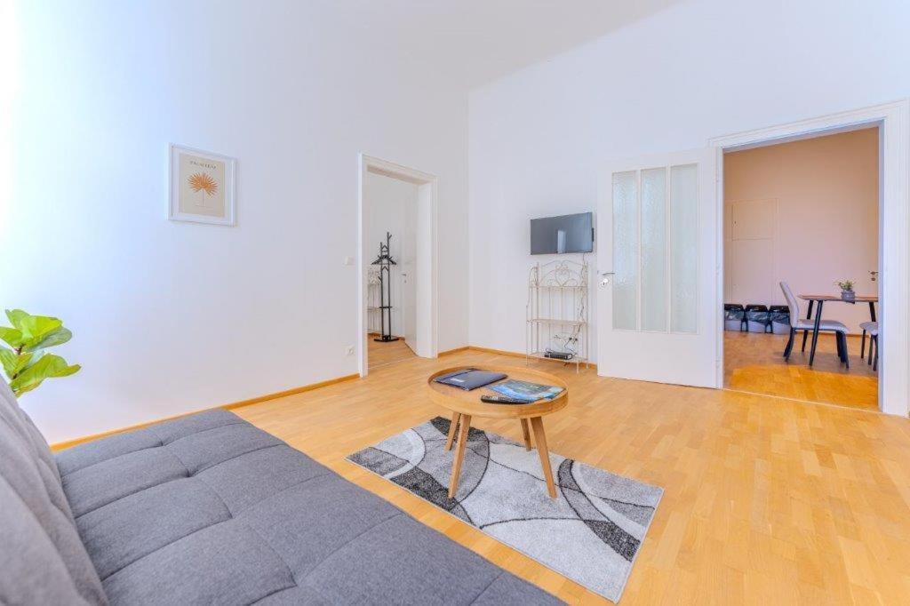 Deluxe Apartments Near The Center Krems an der Donau Εξωτερικό φωτογραφία