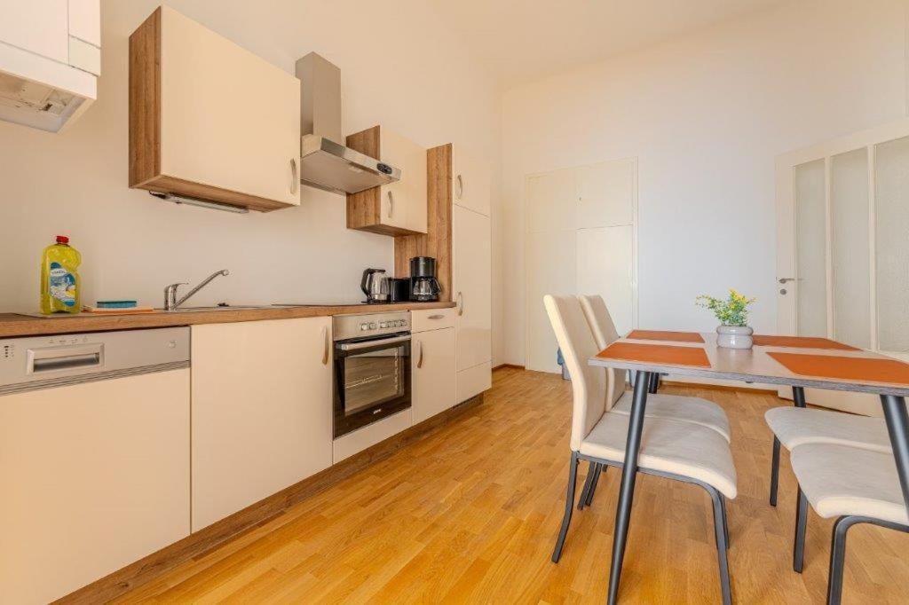 Deluxe Apartments Near The Center Krems an der Donau Εξωτερικό φωτογραφία