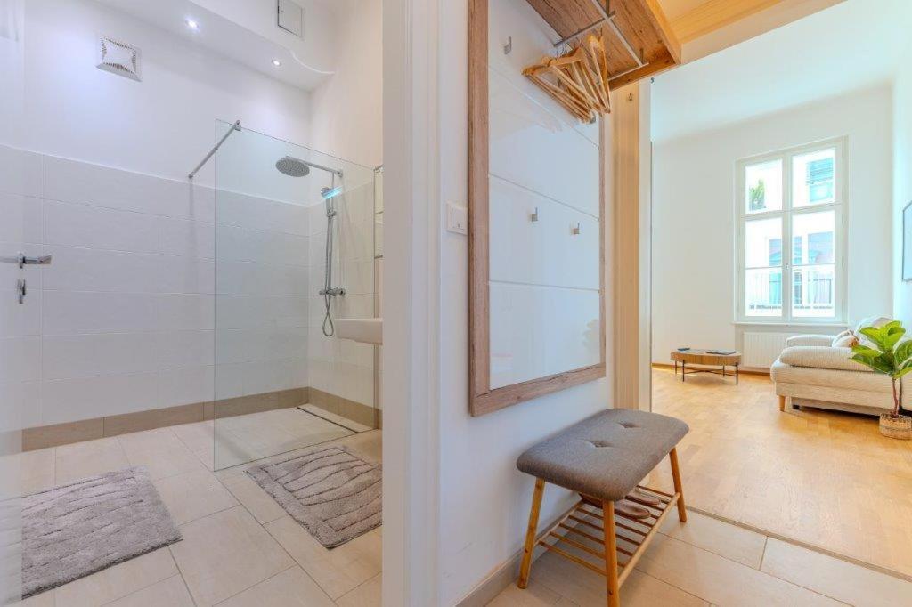 Deluxe Apartments Near The Center Krems an der Donau Εξωτερικό φωτογραφία