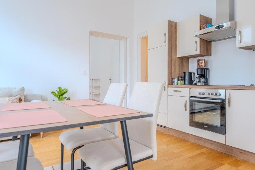Deluxe Apartments Near The Center Krems an der Donau Εξωτερικό φωτογραφία